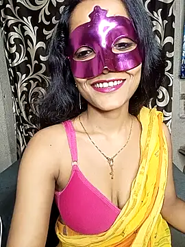 Snapshot of REVA_DARLING chatting on 06/12/26, 06:56 REVA DARLING online show from 06/12/26, 06:56