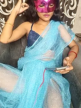 Snapshot of REVA_DARLING chatting on 07/17/26, 07:26 REVA DARLING online show from 07/17/26, 07:26