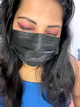 NOORA-GIRL online show from 11/30/25, 11:31