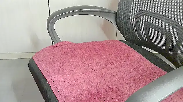 Destiny Desire online show from 05/10/26, 01:44
