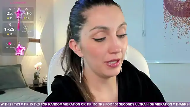Snapshot of anny_sweet72 chatting on 02/06/25, 04:03 anny sweet72 online show from 02/06/25, 04:03