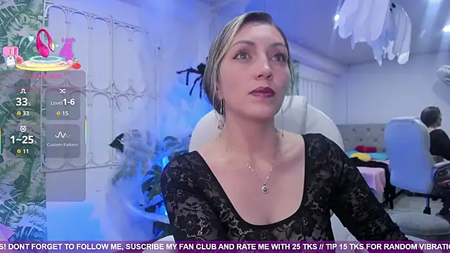 Snapshot of anny_sweet72 chatting on 10/23/25, 12:48 anny sweet72 online show from 10/23/25, 12:48