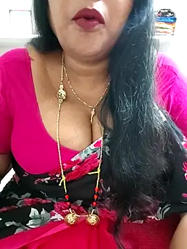 Snapshot of Swapna_143 chatting on 12/20/25, 05:20 Swapna 143 online show from 12/20/25, 05:20