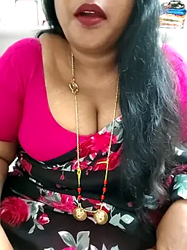 Snapshot of Swapna_143 chatting on 12/21/25, 04:58 Swapna 143 online show from 12/21/25, 04:58