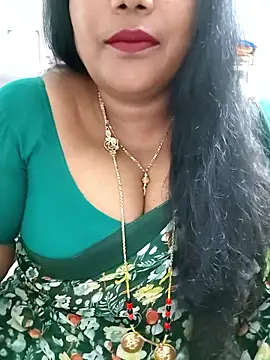 Snapshot of Swapna_143 chatting on 01/13/26, 04:56 Swapna 143 online show from 01/13/26, 04:56