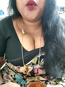 Snapshot of Swapna_143 chatting on 03/23/26, 02:15 Swapna 143 online show from 03/23/26, 02:15