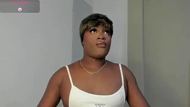 Snapshot of SofiaBrouw chatting on 01/18/26, 12:53 SofiaBrouw online show from 01/18/26, 12:53