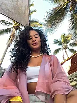 Snapshot of Marie_Rose chatting on 03/13/25, 11:51 Marie Rose online show from 03/13/25, 11:51