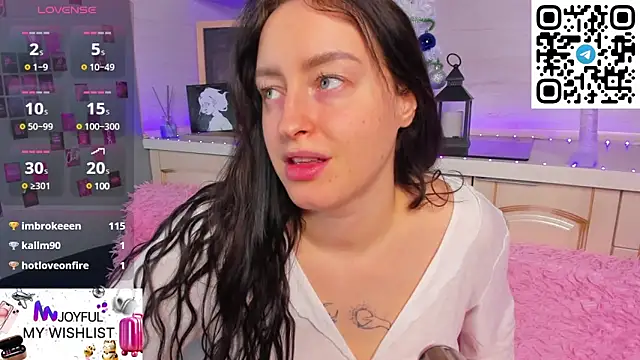 Snapshot of Kruela_Eva chatting on 01/27/25, 02:42 Kruela Eva online show from 01/27/25, 02:42