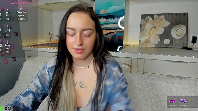 Snapshot of Kruela_Eva chatting on 11/07/25, 12:21 Kruela Eva online show from 11/07/25, 12:21