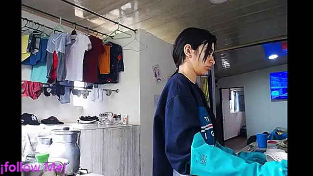 Snapshot of Nefera_16 chatting on 02/12/25, 12:33 Nefera 16 online show from 02/12/25, 12:33