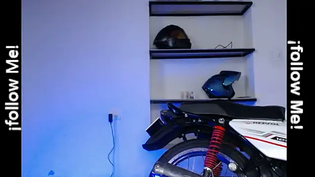 Snapshot of Nefera_16 chatting on 02/12/25, 10:37 Nefera 16 online show from 02/12/25, 10:37