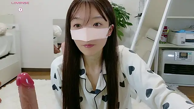 momochan88 online show from 05/05/26, 12:02