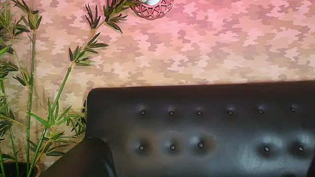 cherry chel online show from 02/10/25, 08:53