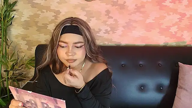 cherry chel online show from 03/08/25, 08:14