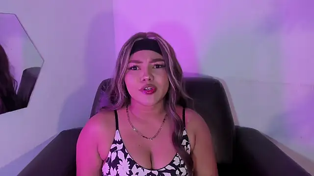 cherry chel online show from 03/09/25, 08:42