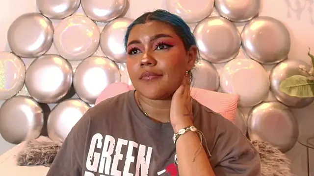 cherry chel online show from 09/24/25, 09:12