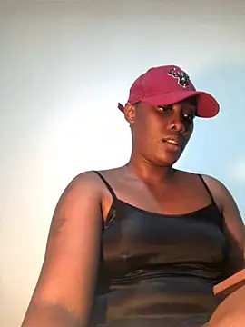 Lola kims online show from 05/05/26, 11:07