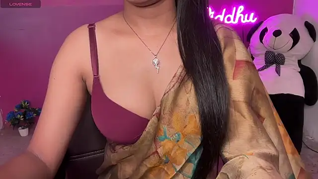 Snapshot of ridhima_ranii chatting on 03/12/25, 05:07 ridhima ranii online show from 03/12/25, 05:07