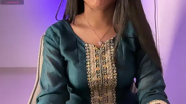 Snapshot of ridhima_ranii chatting on 04/23/26, 05:37 ridhima ranii online show from 04/23/26, 05:37