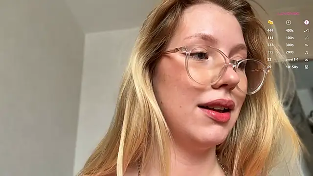 HoneyAudrey online show from 03/07/25, 04:02