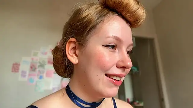 HoneyAudrey online show from 05/14/26, 02:18