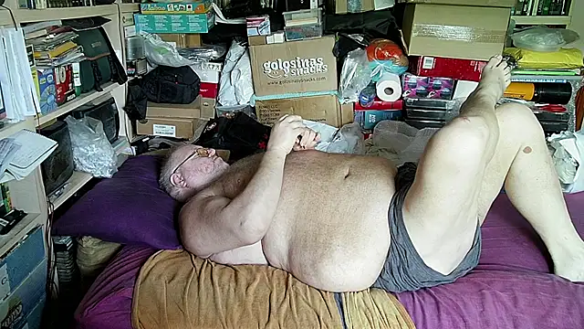 hadeszeuss2 online show from 10/08/25, 01:31