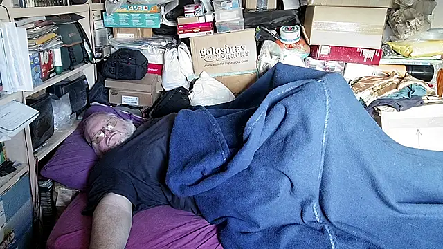 hadeszeuss2 online show from 11/30/25, 02:43