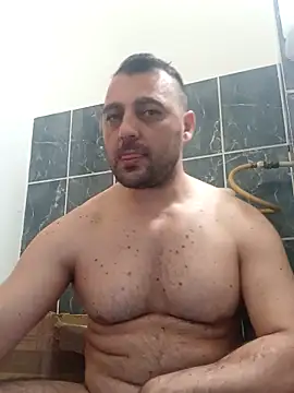 Snapshot of Mirkoxxx@xh chatting on 04/16/26, 09:39 Mirkoxxxxh online show from 04/16/26, 09:39