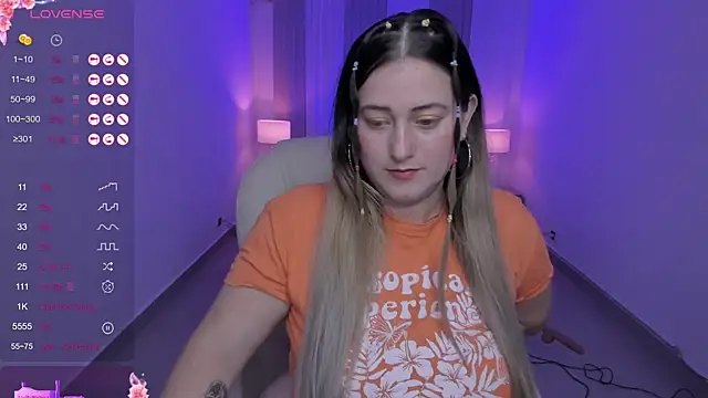 Snapshot of lenah_smith chatting on 01/15/25, 11:32 lenah smith online show from 01/15/25, 11:32