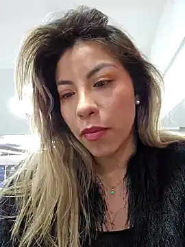 Karen San Miguel online show from 01/24/25, 10:41