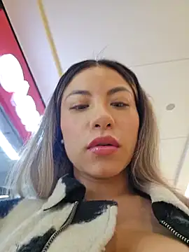 Karen San Miguel online show from 02/13/25, 09:27