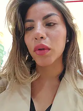 Karen San Miguel online show from 09/10/25, 07:03