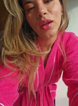 Karen San Miguel online show from 10/13/25, 09:37