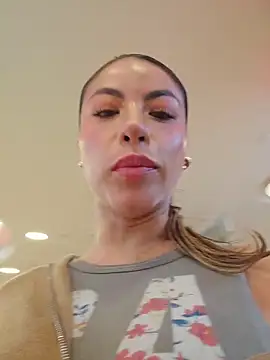Karen San Miguel online show from 04/26/26, 10:07
