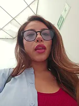 Karen San Miguel online show from 06/22/26, 07:22