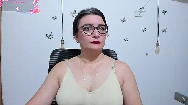 Snapshot of Amie_Adams82_ chatting on 06/15/26, 03:03 Amie Adams82 online show from 06/15/26, 03:03