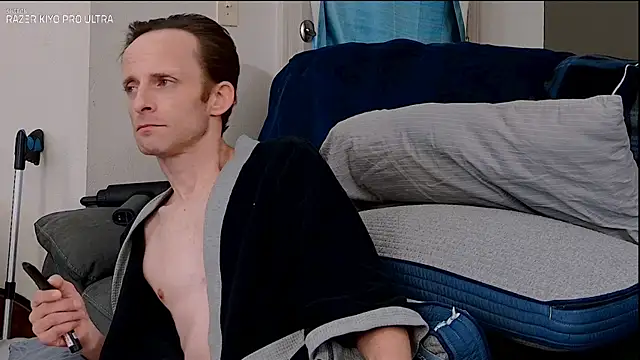 Snapshot of Dilldough405 chatting on 12/15/25, 11:20 Dilldough405 online show from 12/15/25, 11:20