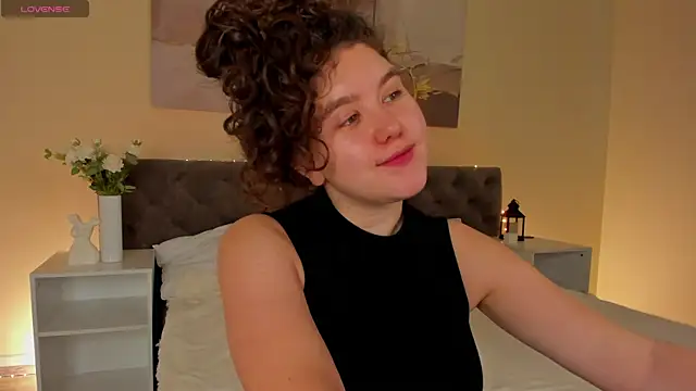 Ariella Sol online show from 05/01/26, 01:10