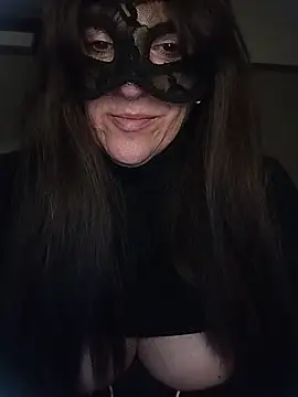 Snapshot of 23Milly chatting on 03/05/25, 07:06 23Milly online show from 03/05/25, 07:06