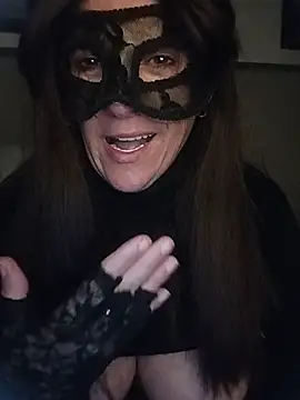 Snapshot of 23Milly chatting on 03/19/25, 08:45 23Milly online show from 03/19/25, 08:45