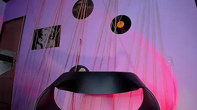 Snapshot of MrShaggy chatting on 01/29/25, 12:45 MrShaggy online show from 01/29/25, 12:45