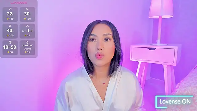 Cameliaa Smiith online show from 11/18/25, 02:50