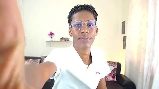 maiki18  online show from 01/20/25, 01:32