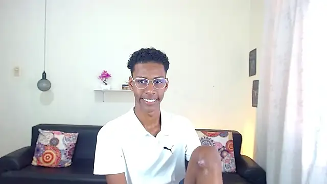 maiki18  online show from 01/27/25, 07:46