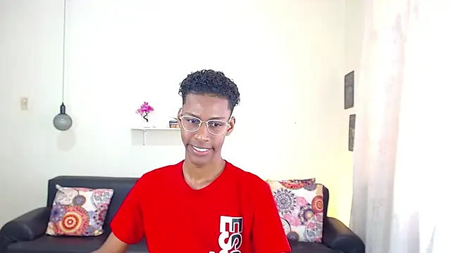 maiki18  online show from 01/29/25, 01:38