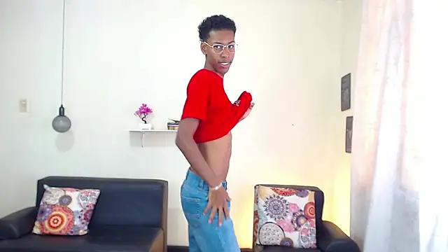 maiki18  online show from 01/29/25, 04:41