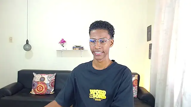 maiki18  online show from 02/01/25, 01:41