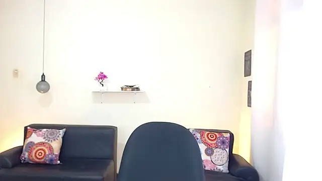 maiki18  online show from 02/18/25, 01:33