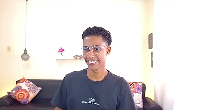 maiki18  online show from 02/27/25, 01:49